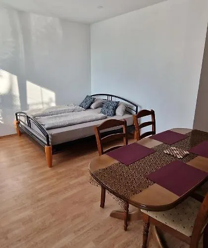 Murko P-4 Apartment *